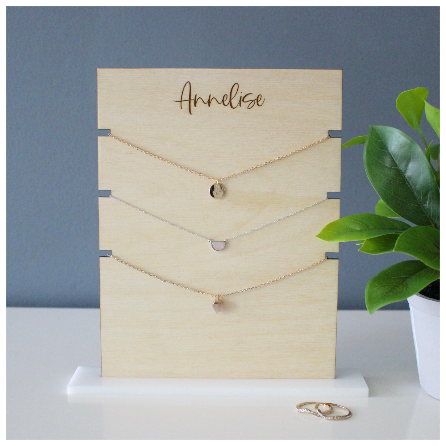 Modern Necklace Holder