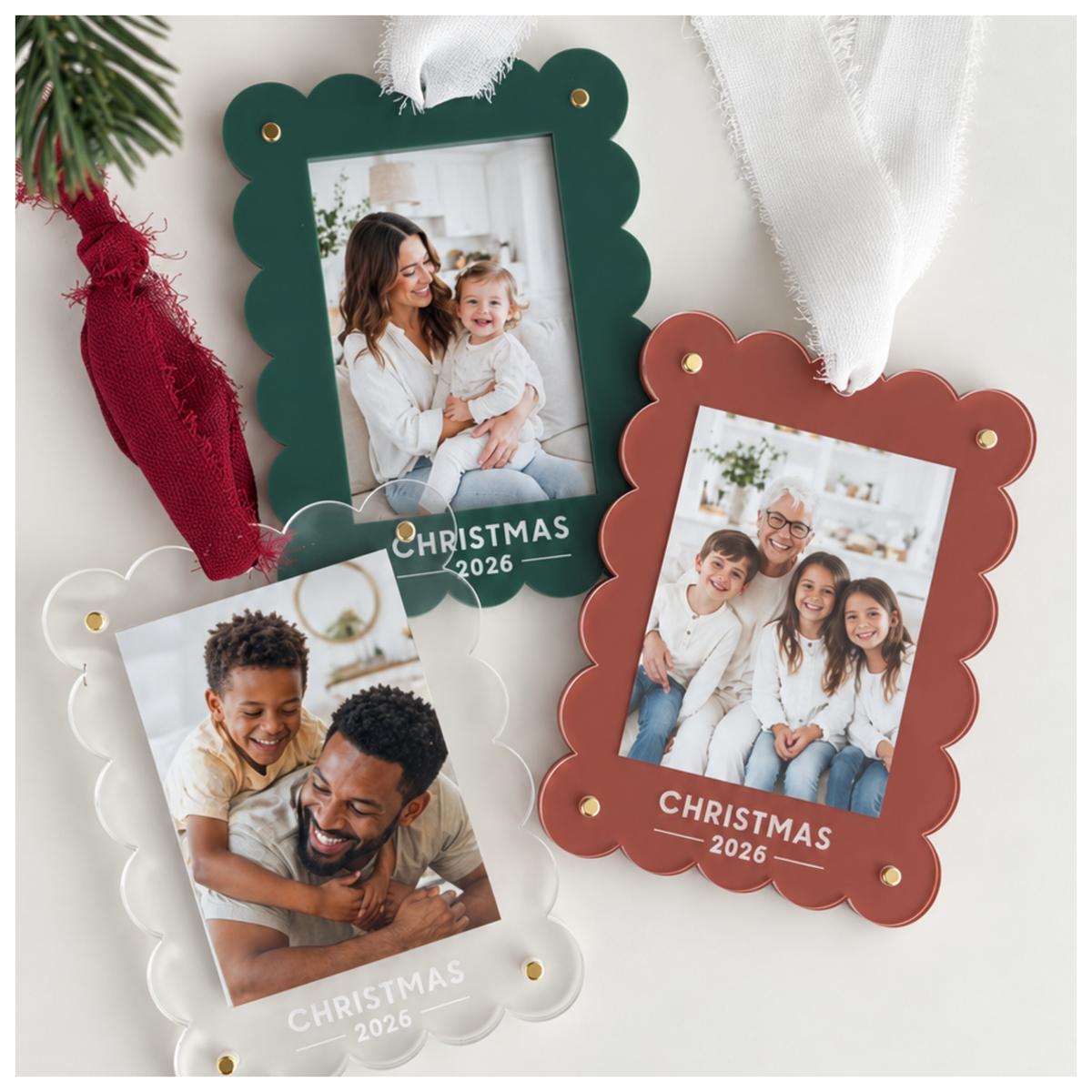Scalloped Magnet Frame Ornaments
